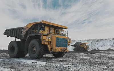 Die 5 größten und stärksten Muldenkipper der Welt