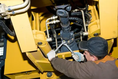 Instandhaltung von Baumaschinen – Worauf Bauunternehmer achten sollten