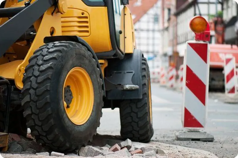 Mit der Baumaschine im Straßenverkehr
